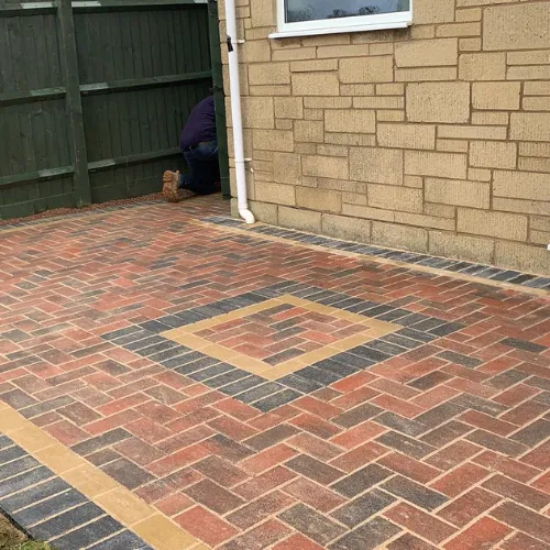 Driveway and patio installation by Cherwell Drives & Patios in Oxford, Witney, Kidlington and Woodstock